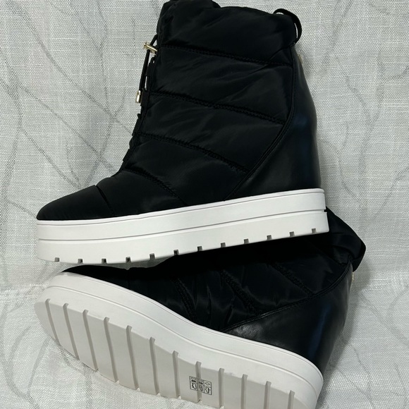 Donna Karan Zeni Black Wedge Boot - Picture 3 of 5